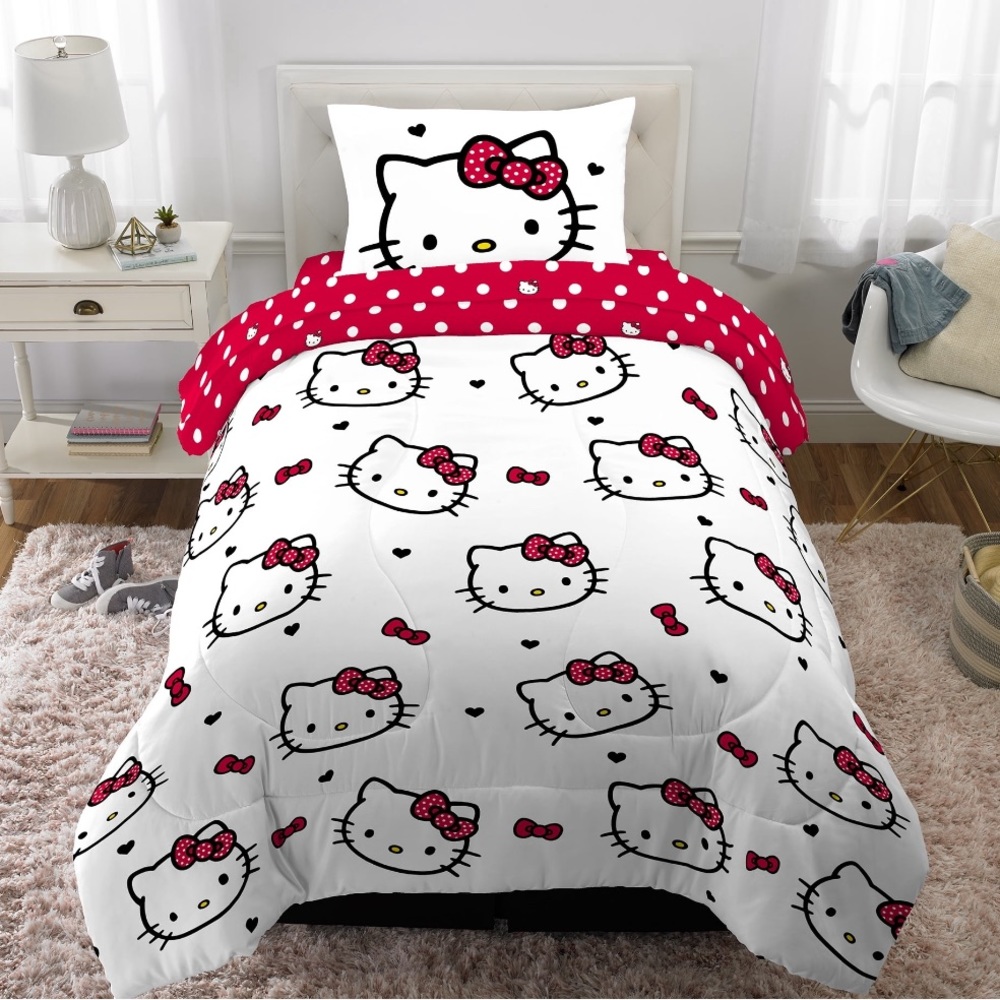 Brand new hello kitty full size comforter